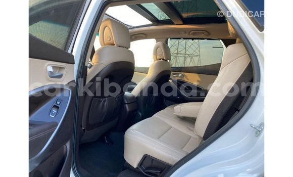 Buy Import Hyundai Santa Fe White Car in Import - Dubai in Uganda Buy Import Hyundai Santa Fe White Car in Import - Dubai in Uganda
