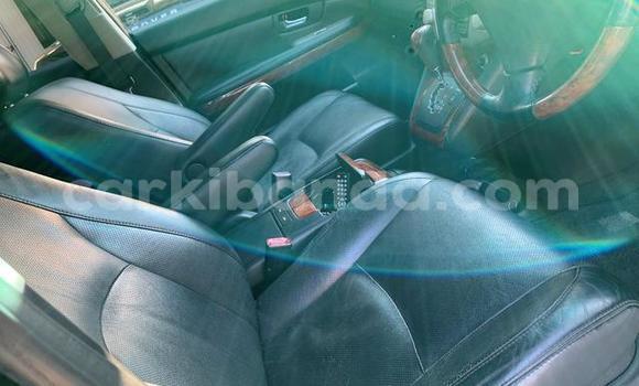 Nunua Ilio tumika Toyota Harrier Nyeusi Gari ndani ya Kamuli nchini Mashariki Nunua Ilio tumika Toyota Harrier Nyeusi Gari ndani ya Kamuli nchini Mashariki