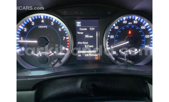 Gura Imported Toyota Highlander White Imodoka i Import - Dubai mu Uganda Gura Imported Toyota Highlander White Imodoka i Import - Dubai mu Uganda