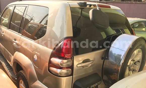 Gura Yakoze Toyota Prado Other Imodoka i Kampala mu Uganda Gura Yakoze Toyota Prado Other Imodoka i Kampala mu Uganda