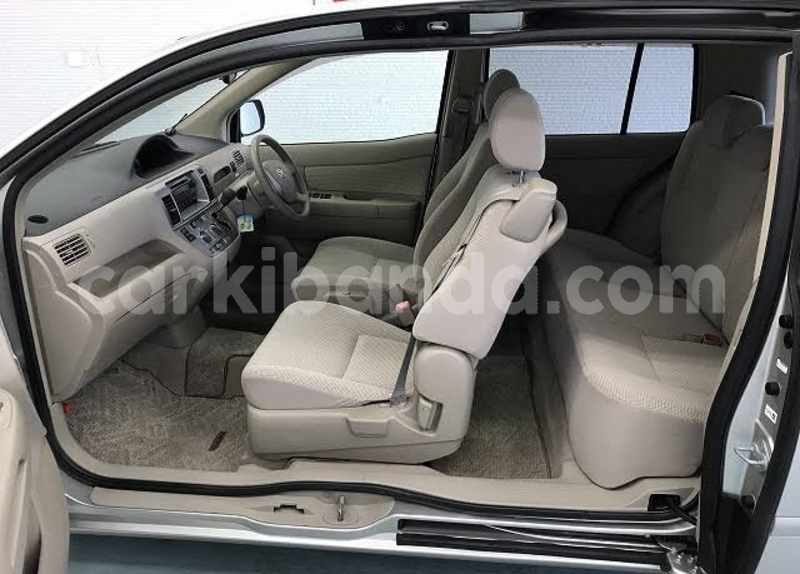 Big with watermark toyota raum uganda masaka 8796