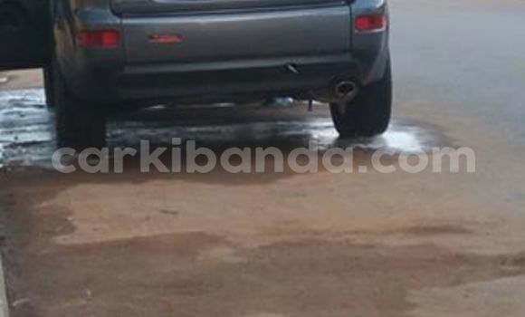 Gura Yakoze Mitsubishi Outlander Black Imodoka i Kampala mu Uganda Gura Yakoze Mitsubishi Outlander Black Imodoka i Kampala mu Uganda