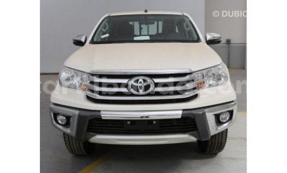 Acheter Import Voiture Toyota Hilux Blanc à Import - Dubai, Ouganda Acheter Import Voiture Toyota Hilux Blanc à Import - Dubai, Ouganda