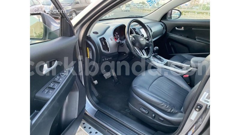 Big with watermark kia sportage uganda import dubai 8805