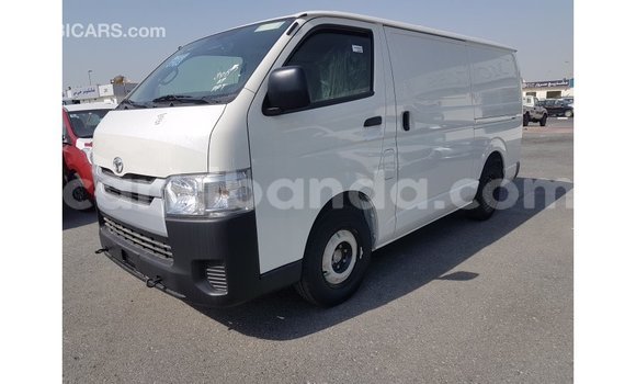 Gura Imported Toyota Hiace White Imodoka i Import - Dubai mu Uganda Gura Imported Toyota Hiace White Imodoka i Import - Dubai mu Uganda