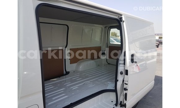 Gura Imported Toyota Hiace White Imodoka i Import - Dubai mu Uganda Gura Imported Toyota Hiace White Imodoka i Import - Dubai mu Uganda