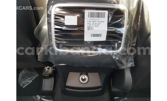 Gura Imported Kia Sportage White Imodoka i Import - Dubai mu Uganda Gura Imported Kia Sportage White Imodoka i Import - Dubai mu Uganda