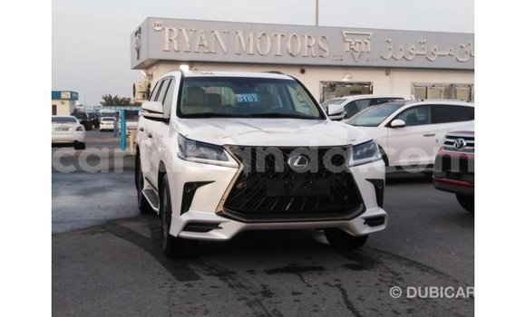 Gura Imported Lexus LX White Imodoka i Import - Dubai mu Uganda Gura Imported Lexus LX White Imodoka i Import - Dubai mu Uganda