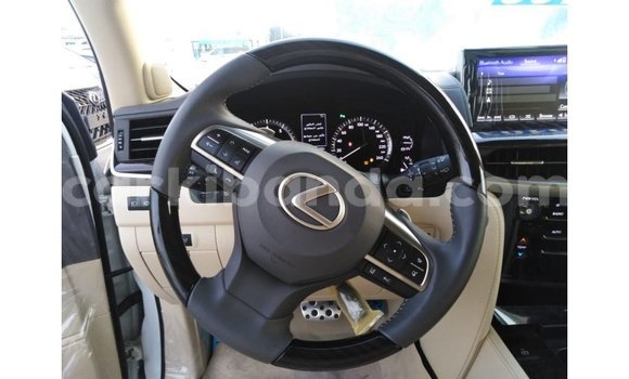 Gura Imported Lexus LX White Imodoka i Import - Dubai mu Uganda Gura Imported Lexus LX White Imodoka i Import - Dubai mu Uganda