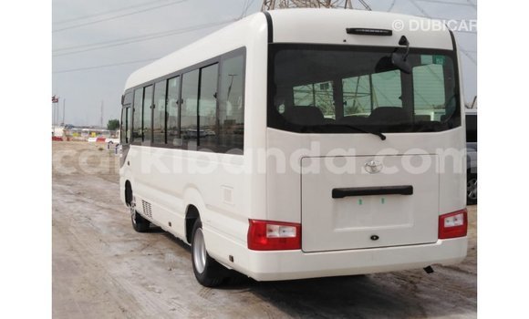 Gura Imported Toyota Coaster White Imodoka i Import - Dubai mu Uganda Gura Imported Toyota Coaster White Imodoka i Import - Dubai mu Uganda