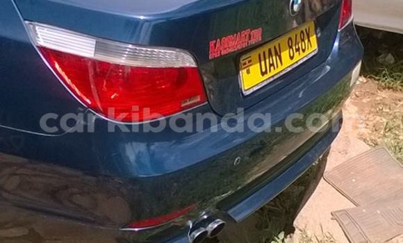 Gura Yakoze BMW 5–Series Blue Imodoka i Kampala mu Uganda Gura Yakoze BMW 5–Series Blue Imodoka i Kampala mu Uganda