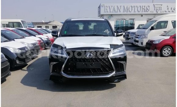 Gura Imported Lexus LX Black Imodoka i Import - Dubai mu Uganda Gura Imported Lexus LX Black Imodoka i Import - Dubai mu Uganda