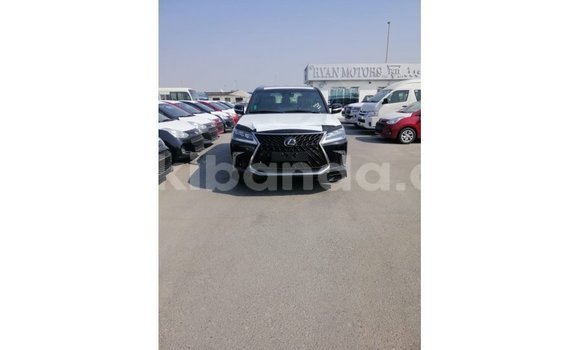 Gura Imported Lexus LX Black Imodoka i Import - Dubai mu Uganda Gura Imported Lexus LX Black Imodoka i Import - Dubai mu Uganda