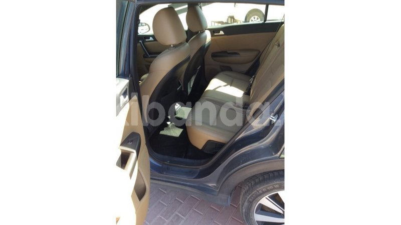 Big with watermark kia sportage uganda import dubai 8859