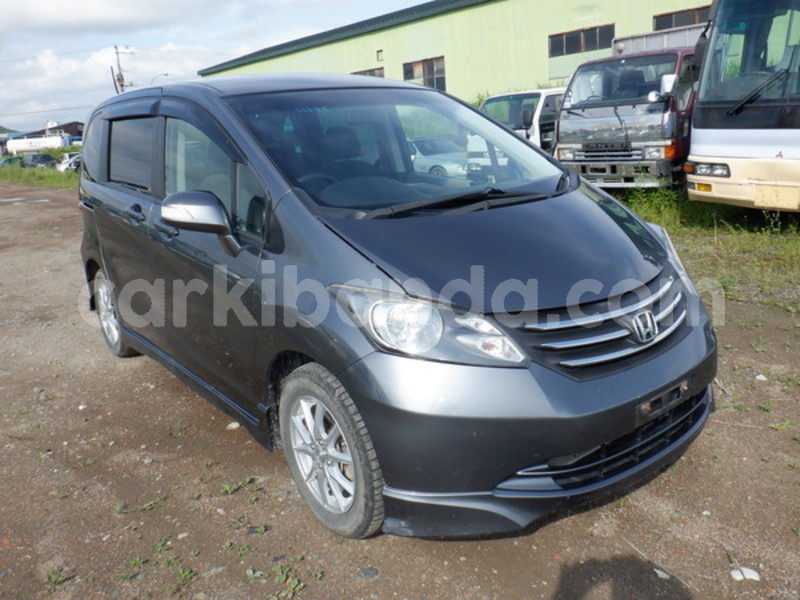 Big with watermark honda freed uganda kampala 8868