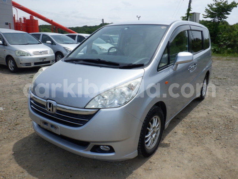 Big with watermark honda stepwgn uganda kampala 8869