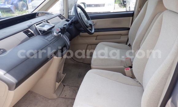 Buy Used Honda Stepwgn Silver Car in Kampala in Uganda Buy Used Honda Stepwgn Silver Car in Kampala in Uganda