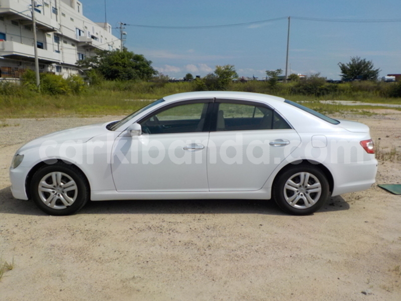 Big with watermark toyota mark x uganda kampala 8870