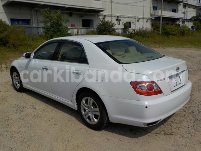 Big with watermark toyota mark x uganda kampala 8870