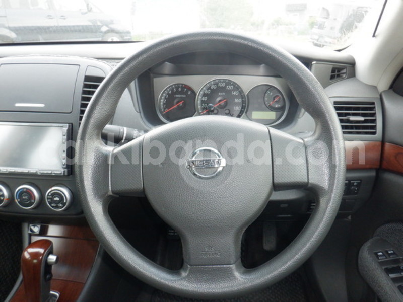 Big with watermark nissan bluebird uganda kampala 8873