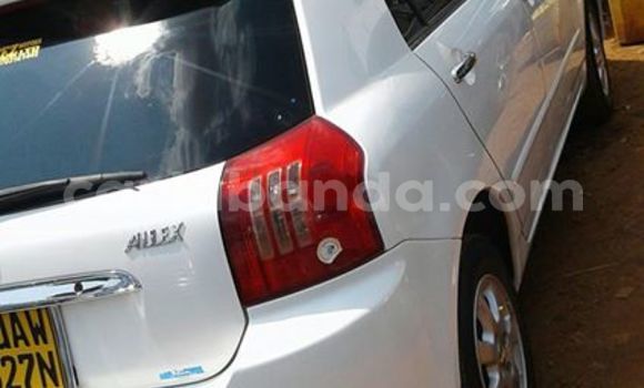 Gura Yakoze Toyota Allex White Imodoka i Kampala mu Uganda Gura Yakoze Toyota Allex White Imodoka i Kampala mu Uganda