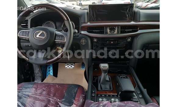 Gura Imported Lexus LX Black Imodoka i Import - Dubai mu Uganda Gura Imported Lexus LX Black Imodoka i Import - Dubai mu Uganda