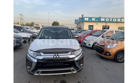 Buy Import Mitsubishi Outlander Brown Car in Import - Dubai in Uganda Buy Import Mitsubishi Outlander Brown Car in Import - Dubai in Uganda