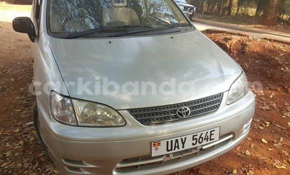 Gura Yakoze Toyota Spacio Silver Imodoka i Kampala mu Uganda Gura Yakoze Toyota Spacio Silver Imodoka i Kampala mu Uganda