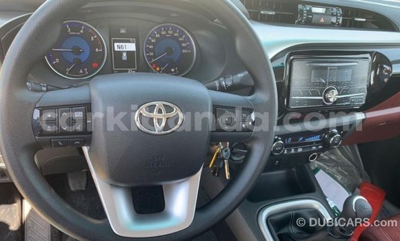 Acheter Import Voiture Toyota Hilux Autre à Import - Dubai, Ouganda Acheter Import Voiture Toyota Hilux Autre à Import - Dubai, Ouganda