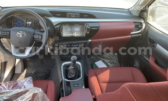 Acheter Import Voiture Toyota Hilux Autre à Import - Dubai, Ouganda Acheter Import Voiture Toyota Hilux Autre à Import - Dubai, Ouganda