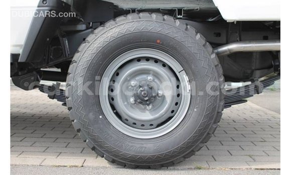 Buy Import Toyota Land Cruiser White Car in Import - Dubai in Uganda Buy Import Toyota Land Cruiser White Car in Import - Dubai in Uganda