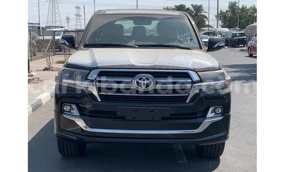 Gura Imported Toyota Land Cruiser Black Imodoka i Import - Dubai mu Uganda Gura Imported Toyota Land Cruiser Black Imodoka i Import - Dubai mu Uganda