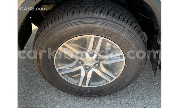 Acheter Import Voiture Toyota Fortuner Autre à Import - Dubai, Ouganda Acheter Import Voiture Toyota Fortuner Autre à Import - Dubai, Ouganda