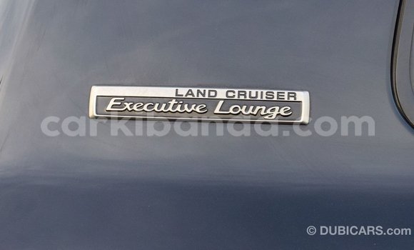 Acheter Import Voiture Toyota Land Cruiser Noir à Import - Dubai, Ouganda Acheter Import Voiture Toyota Land Cruiser Noir à Import - Dubai, Ouganda