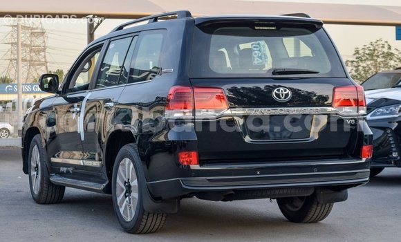 Acheter Import Voiture Toyota Land Cruiser Noir à Import - Dubai, Ouganda Acheter Import Voiture Toyota Land Cruiser Noir à Import - Dubai, Ouganda
