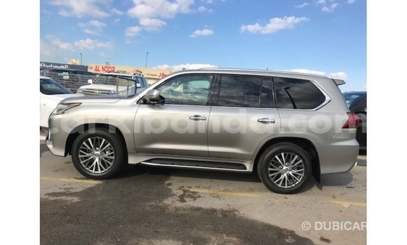 Nunua Imported Lexus LX Nyingine Gari ndani ya Import - Dubai nchini Uganda Nunua Imported Lexus LX Nyingine Gari ndani ya Import - Dubai nchini Uganda
