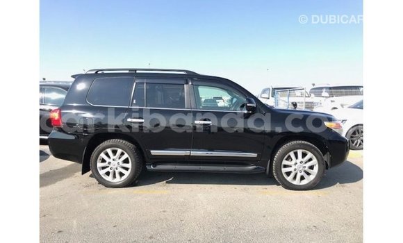 Gura Imported Toyota Land Cruiser Black Imodoka i Import - Dubai mu Uganda Gura Imported Toyota Land Cruiser Black Imodoka i Import - Dubai mu Uganda