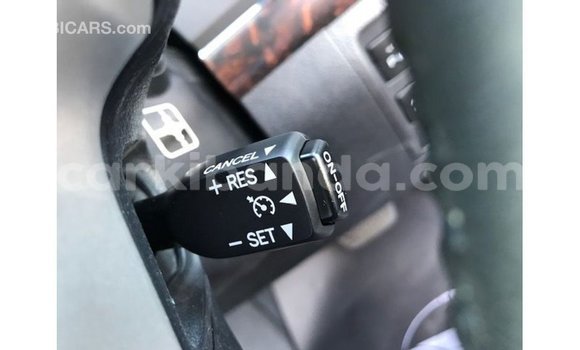 Gura Imported Toyota Land Cruiser Black Imodoka i Import - Dubai mu Uganda Gura Imported Toyota Land Cruiser Black Imodoka i Import - Dubai mu Uganda