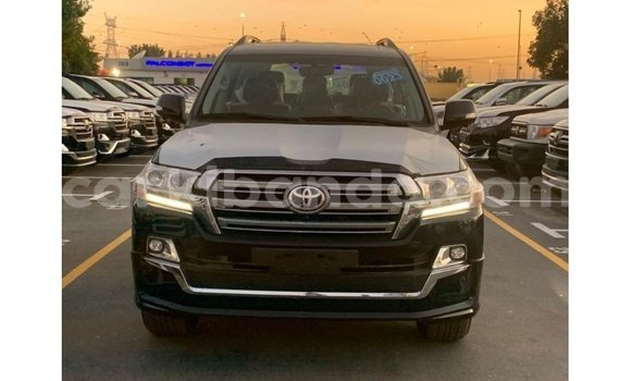 Gura Imported Toyota Land Cruiser Black Imodoka i Import - Dubai mu Uganda Gura Imported Toyota Land Cruiser Black Imodoka i Import - Dubai mu Uganda