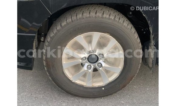 Gura Imported Toyota Land Cruiser Black Imodoka i Import - Dubai mu Uganda Gura Imported Toyota Land Cruiser Black Imodoka i Import - Dubai mu Uganda