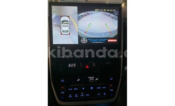 Gura Imported Toyota Land Cruiser Black Imodoka i Import - Dubai mu Uganda Gura Imported Toyota Land Cruiser Black Imodoka i Import - Dubai mu Uganda