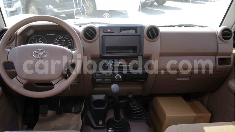 Big with watermark toyota land cruiser uganda import dubai 8945