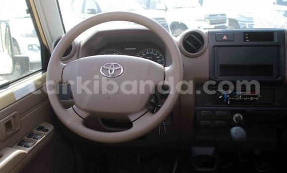 Buy Import Toyota Land Cruiser Beige Car in Import - Dubai in Uganda Buy Import Toyota Land Cruiser Beige Car in Import - Dubai in Uganda