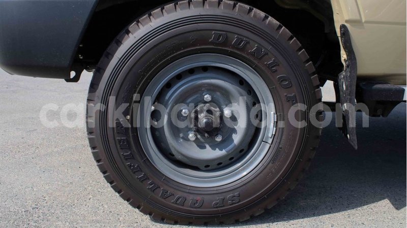 Big with watermark toyota land cruiser uganda import dubai 8945