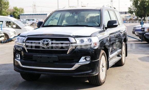 Buy Import Toyota Land Cruiser Black Car in Import - Dubai in Uganda Buy Import Toyota Land Cruiser Black Car in Import - Dubai in Uganda