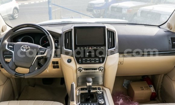 Buy Import Toyota Land Cruiser Black Car in Import - Dubai in Uganda Buy Import Toyota Land Cruiser Black Car in Import - Dubai in Uganda