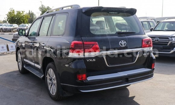 Buy Import Toyota Land Cruiser Black Car in Import - Dubai in Uganda Buy Import Toyota Land Cruiser Black Car in Import - Dubai in Uganda