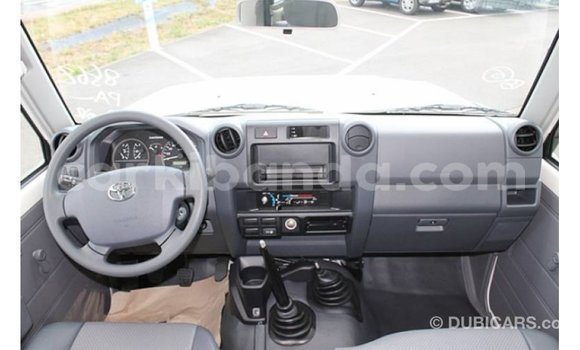 Buy Import Toyota Land Cruiser White Car in Import - Dubai in Uganda Buy Import Toyota Land Cruiser White Car in Import - Dubai in Uganda