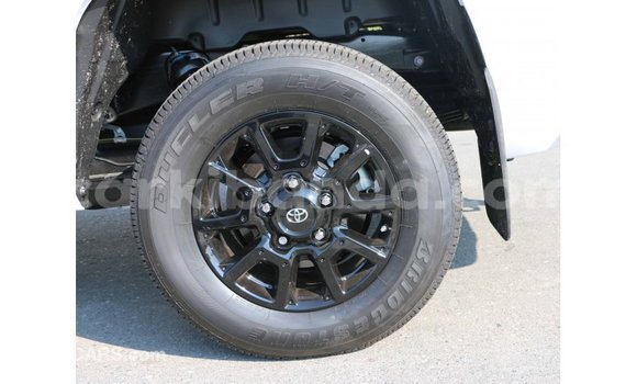 Buy Import Toyota Tundra White Car in Import - Dubai in Uganda Buy Import Toyota Tundra White Car in Import - Dubai in Uganda