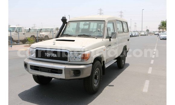 Buy Import Toyota Land Cruiser White Car in Import - Dubai in Uganda Buy Import Toyota Land Cruiser White Car in Import - Dubai in Uganda